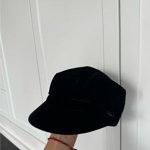 Burberry Velvet newsboy cap short brim hat